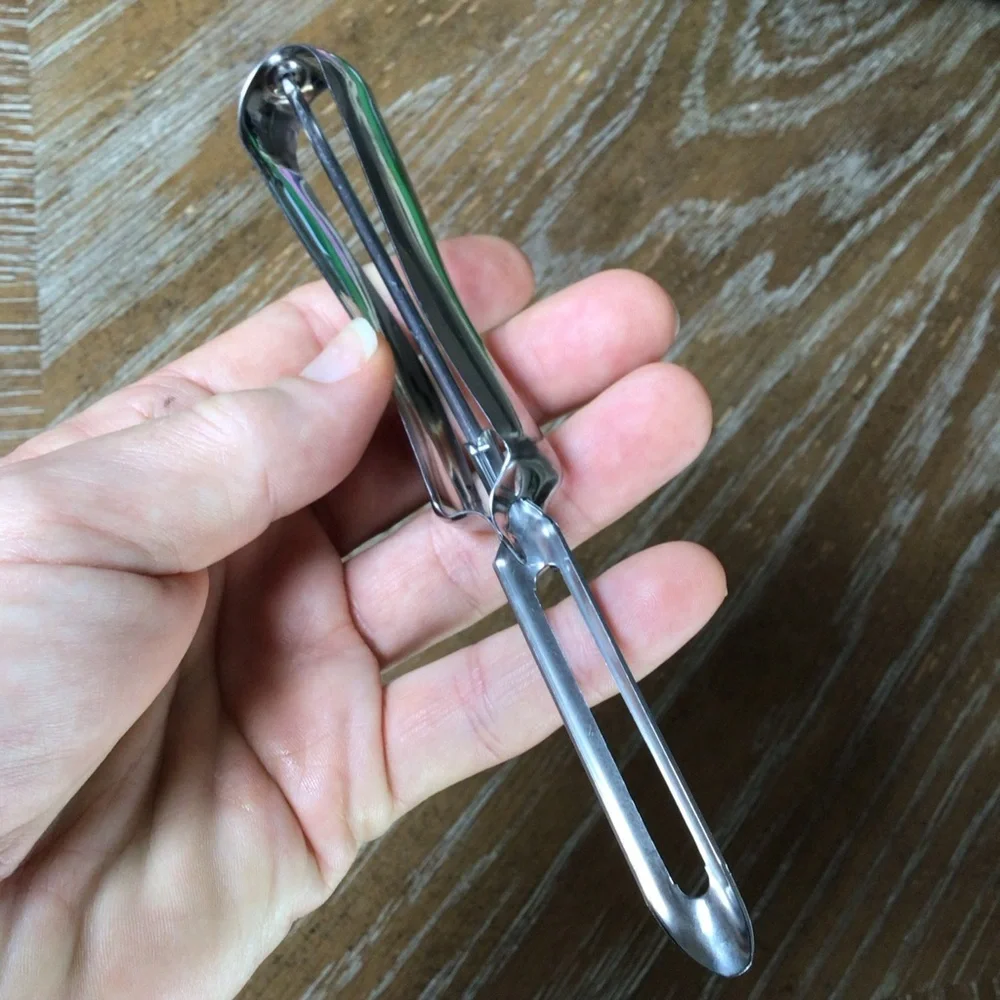Vintage Pampered Chef #1050 Floating Blade Vegetable Potato Peeler Sweden 6.5”